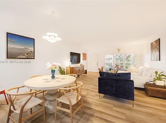 3rd image of 2600 Cardena St #4
