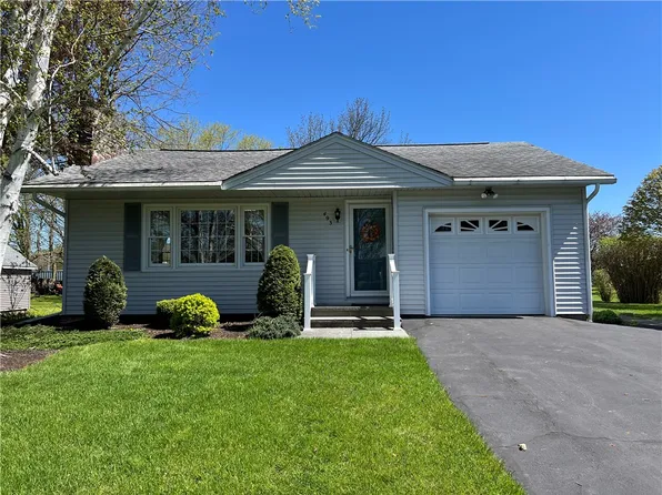 493 Fairview Dr, West Winfield, NY 13491
