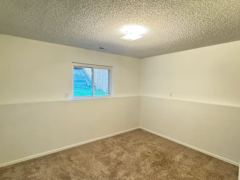 5533 Jennifer Ln — Photo 9