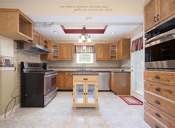 2nd image of 7358 Tannoia Dr