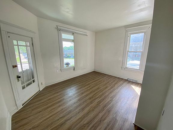 4th image of 438 Park Ave