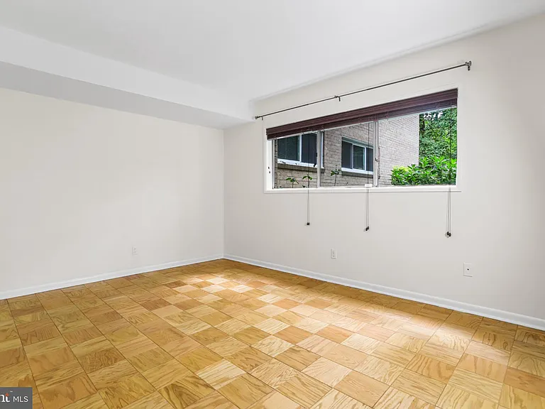 4917 Americana Dr #T6 — Photo 23