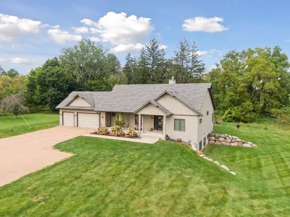 2675 35th St W, Webster, MN 55088