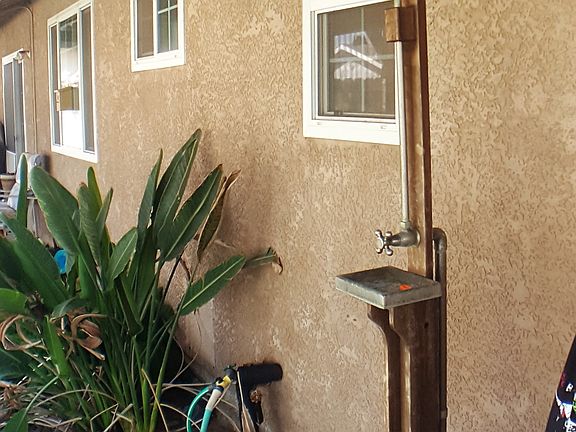 5th image of 2102 Oakwood Ct