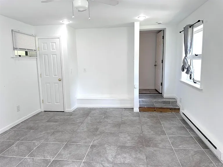 171 Roosevelt Rd — Photo 32