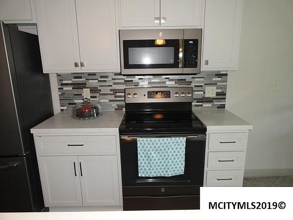 5th image of 635 Briarstone Dr Unit 4