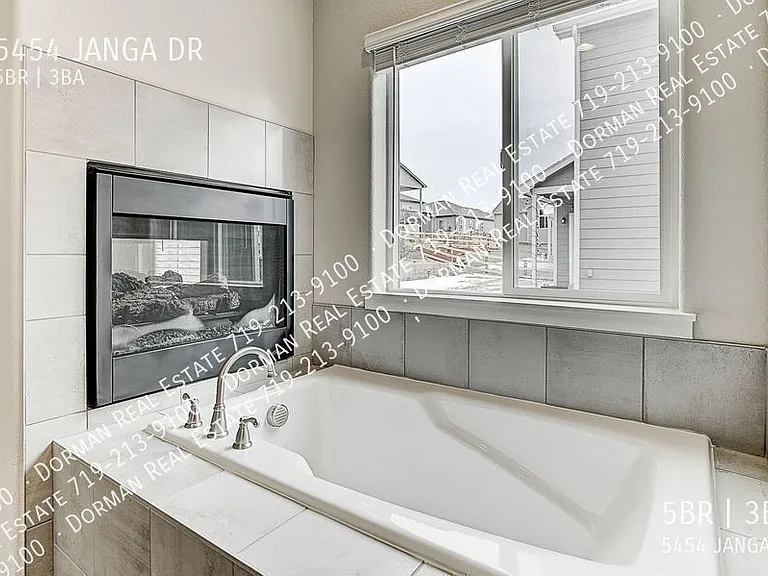 5454 Janga Dr — Photo 34
