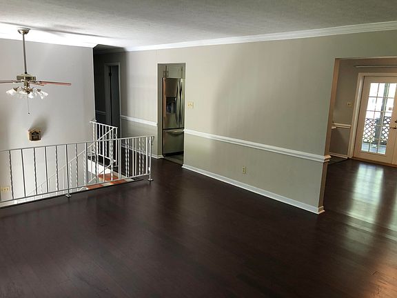 4th image of 1557 Cherrybrook Dr