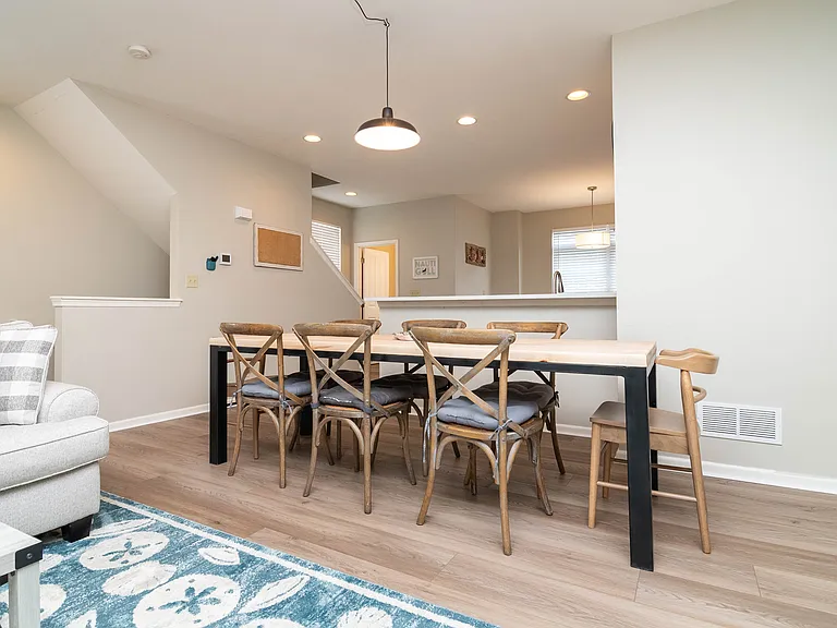 20360 Adriana Ln — Photo 20