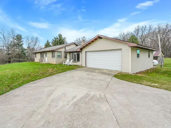 25334 Jefferson Center St, Cassopolis, MI 49031