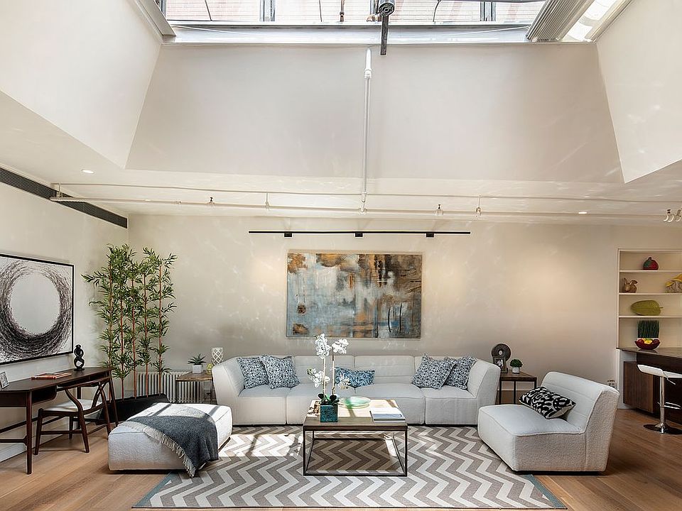 1st image of 169 Mercer St Floor 7