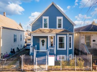 4243 S Richmond St, Chicago, IL 60632