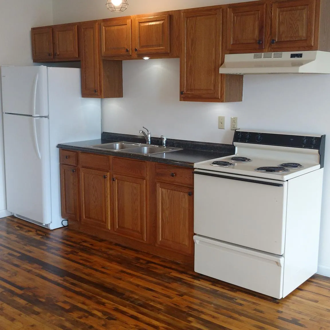 1 bed, $525 — Photo 1