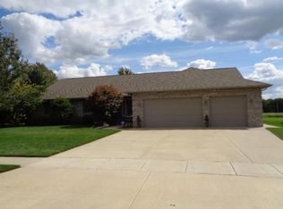 295 Secretariat Pl, Mt Zion, IL 62549