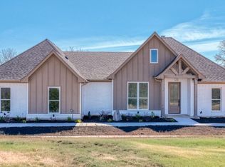 124 Norene Ln, Weatherford, TX 76087