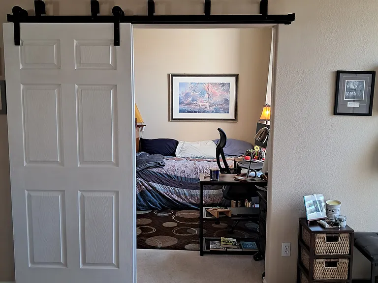 2nd bedroom