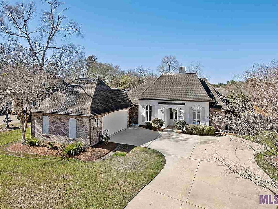 1st image of 17533 Lake Vista Dr