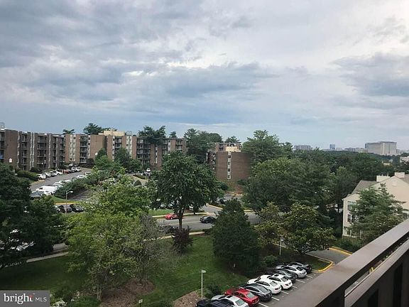 3rd image of 250 S Reynolds St APT 706