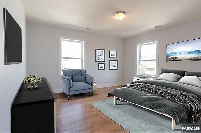 111 Monroe St #15 — Photo 8