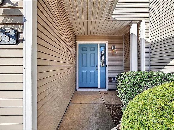 3 bed, 1360 sqft, $1,850 — Photo 3