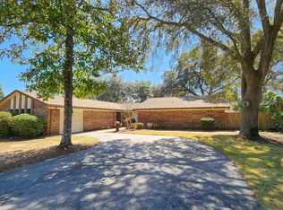 44 Maple Ave, Shalimar, FL 32579