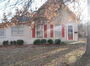 801 East Wall, Harrisonville, MO 64701