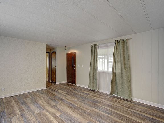 5th image of 15509 SE Mill Plain Blvd Unit 31