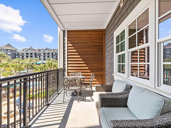 2nd image of 100 Matthew Blvd #210