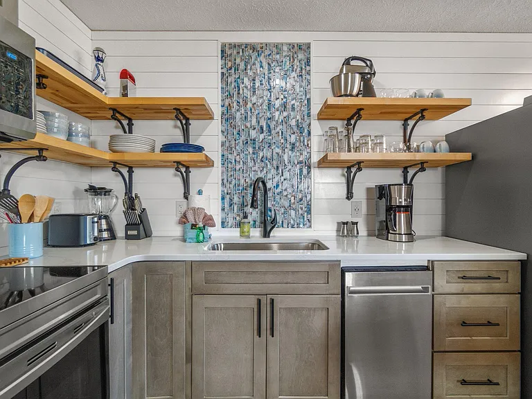 607 Dogwood St #C — Photo 1