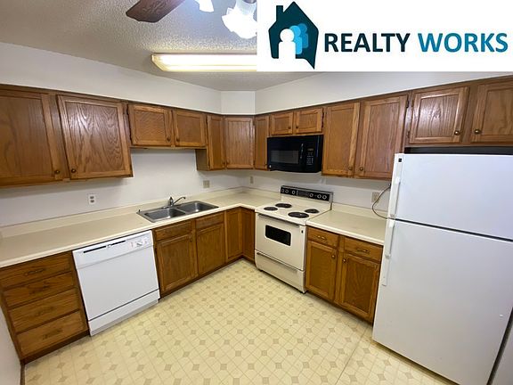 3rd image of 1010 D St #110