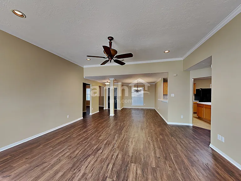 29010 Ashbrook Ln — Photo 8