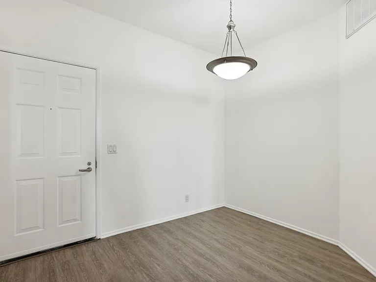 1 Bedroom 1 Bathroom