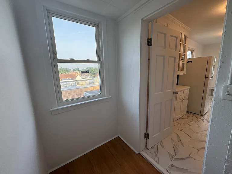12 Alexander Pl #2 — Photo 7