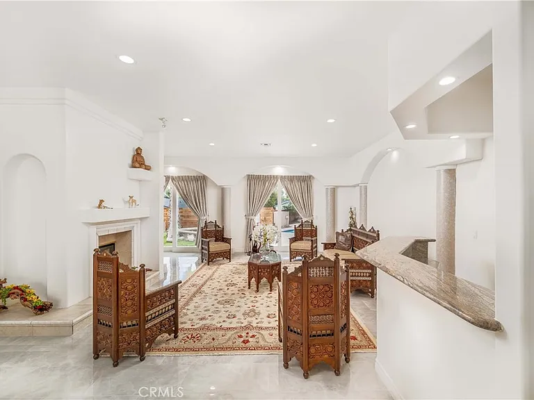 5206 Topeka Dr — Photo 15