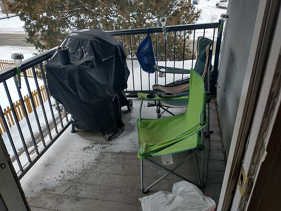 5th image of 412 W 26th St #2