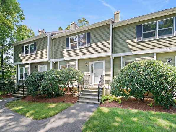 52 River St