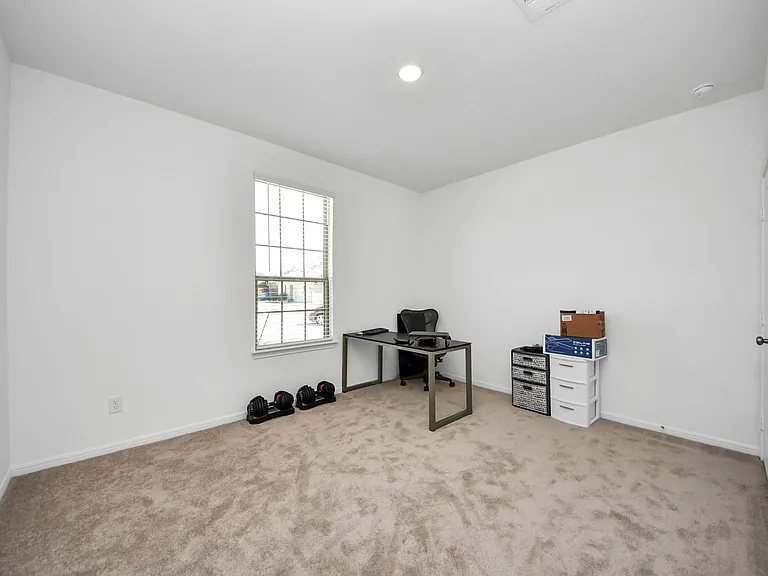 3113 Freiberger Ln — Photo 6
