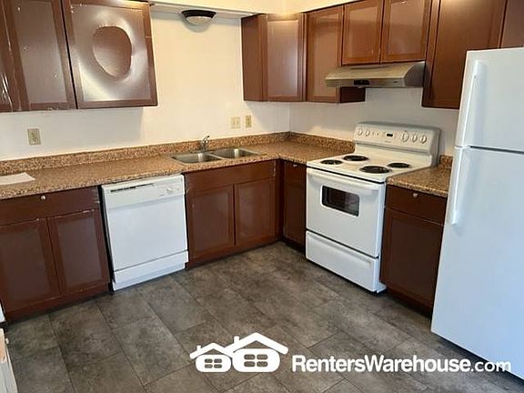 2nd image of 1598 Sloan St APT 2