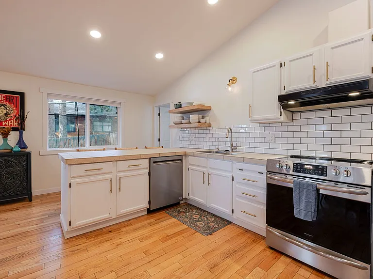 2352 NW Marken Pl — Photo 13