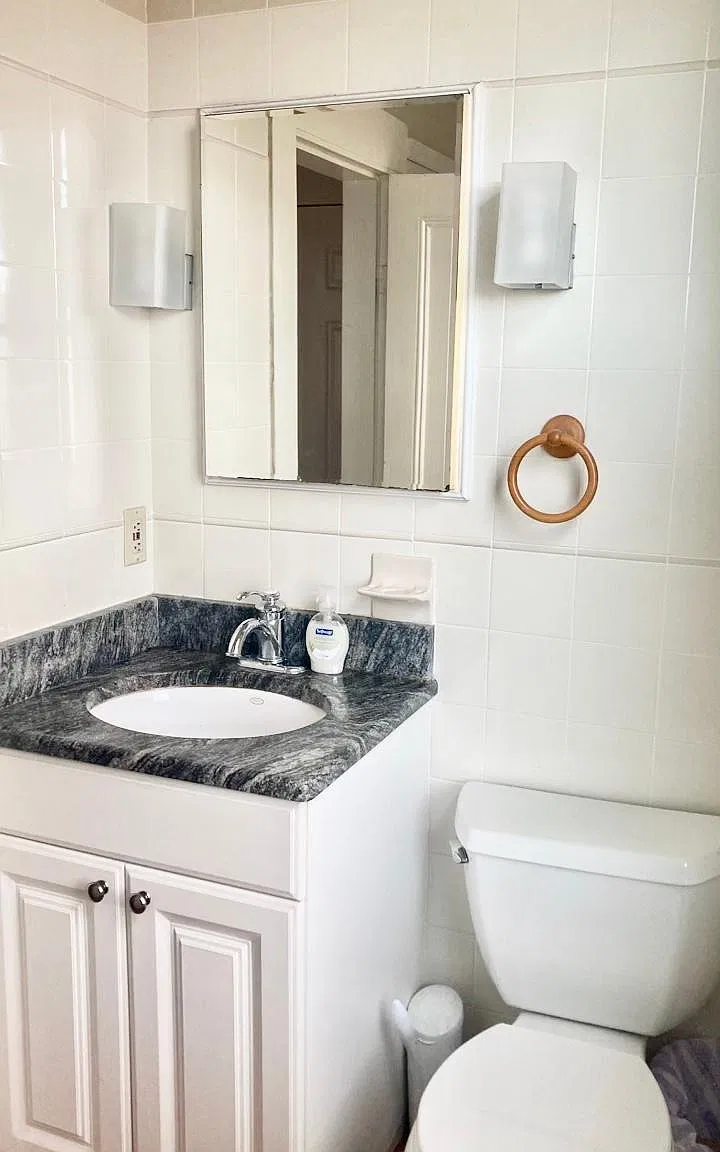 1 bed, 100 sqft, $950 — Photo 4
