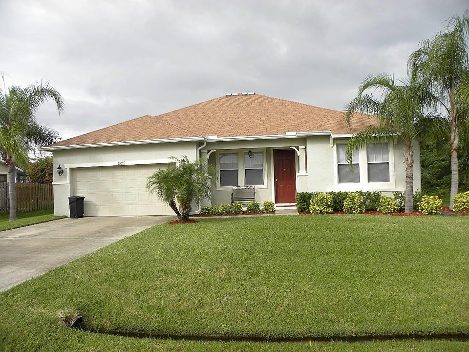 1st image of 1825 SE Gaskins Circle
