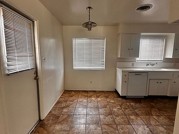 4th image of 932 Princeton Ave #3