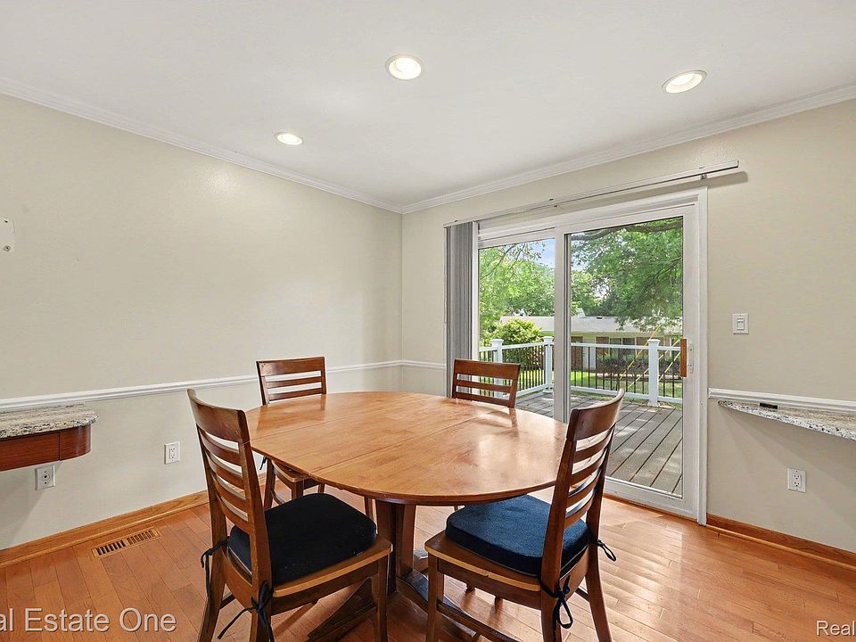 6639 Tamerlane Dr, photo 7