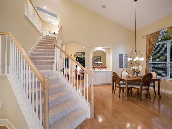 5th image of 5307 Avenida Del Mare