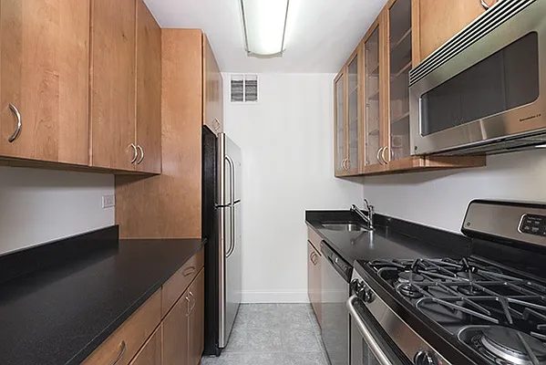 Rented by Nest Seekers International | media 22