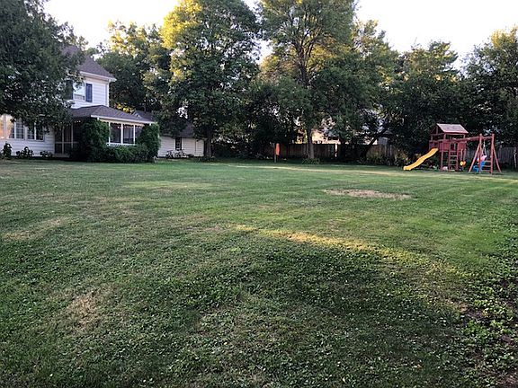 Large yard, double lot