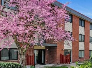 1540 N Cotner Blvd #B308, Lincoln, NE 68505