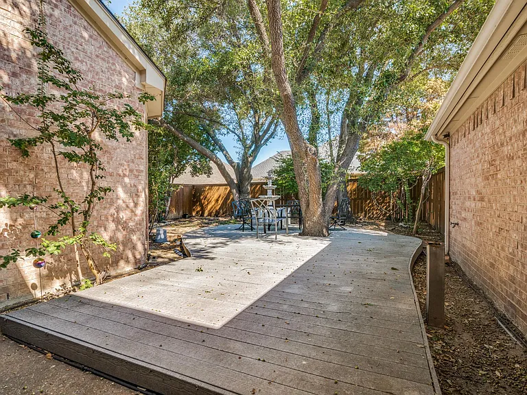 6217 Palomino Dr — Photo 33