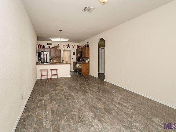 5th image of 13062 Calcasieu Dr