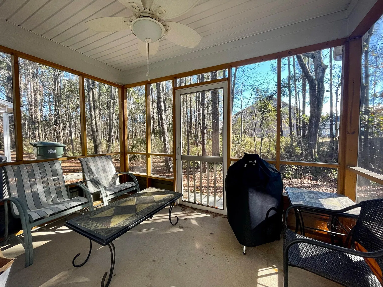 3 bed, 2.5 bath, 1836 sqft, $2,250 — Photo 2
